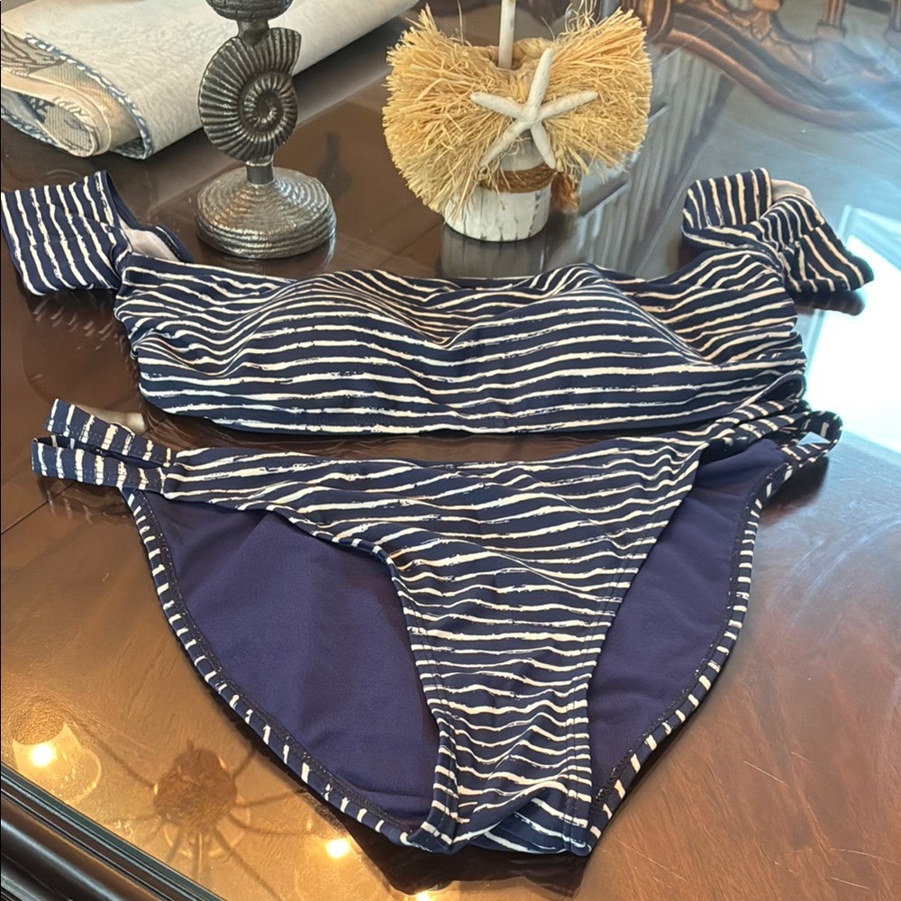Envy Blue and White Bikini with Classic Cut and Flutter Sleeves
